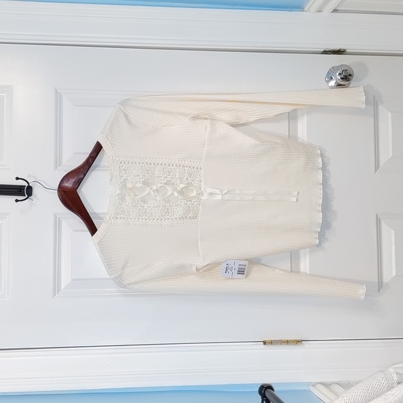 Large Top American Rag Cream - Picture 2 of 4